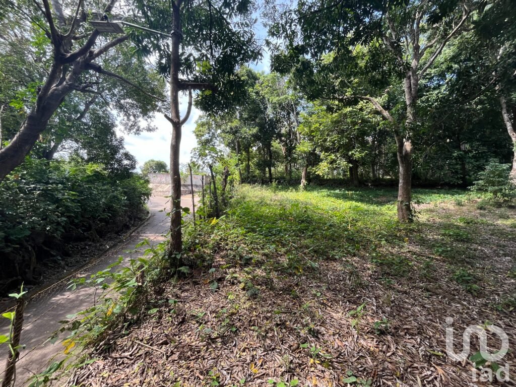 Terreno en venta en San Andrés Tuxtla, Veracruz, cerca de la unidad deportiva UNDESAT