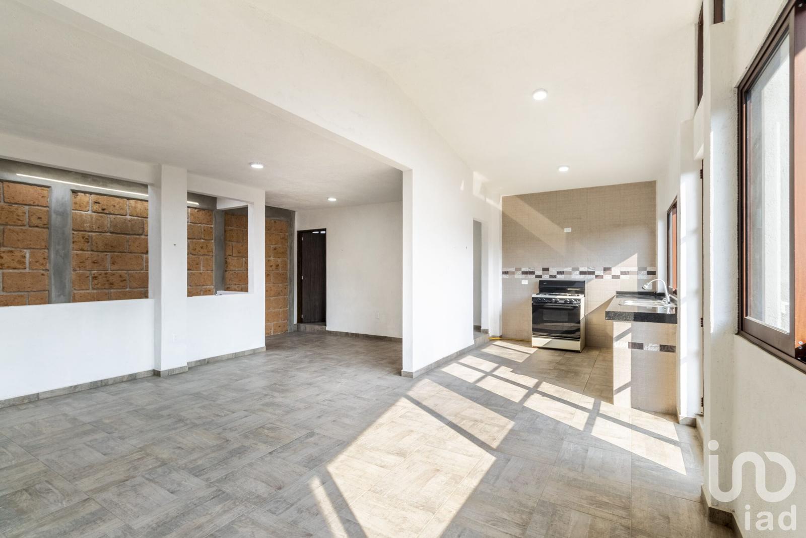 Casa en venta con alberca en Lomas Tzompantle Cuernavaca Morelos