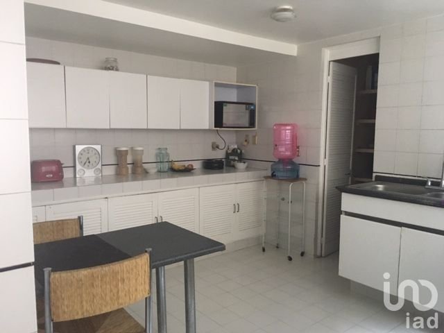 CASA EN RENTA EN ZONA DORADA,