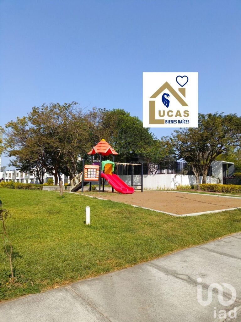 AMPLIA CASA EN RENTA DE 3 RECAMARAS ZONA INDUSTRIAL