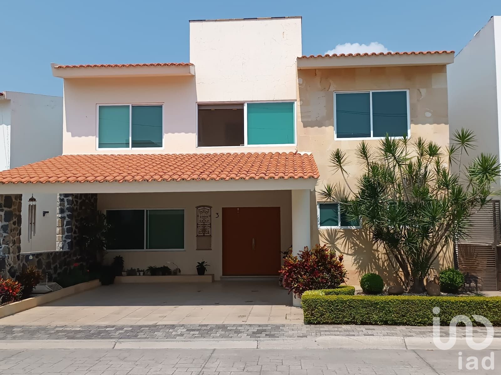 RESIDENCIAL EN JIUTEPEC PRECIO A TRATAR