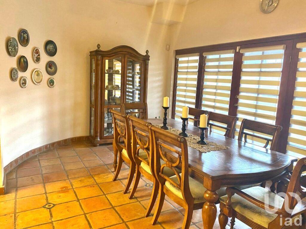 VENTA DE RESIDENCIA EN CERRADA DEL SOL