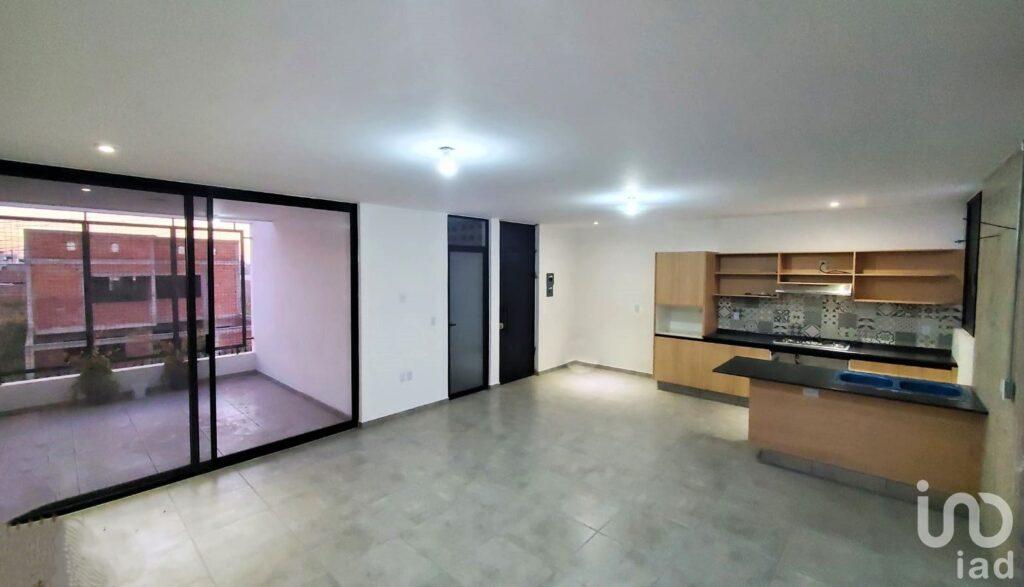 VENTA DE CASA,  CON 2 DEPARTAMENTOS  EN LOS ARCOS, IRAPUATO, GTO.