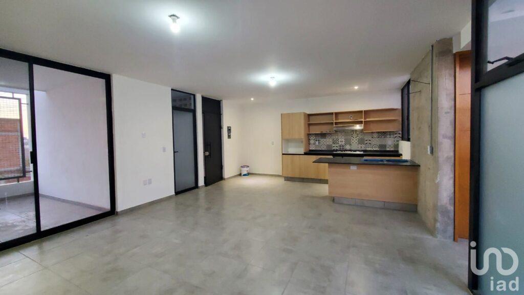 VENTA DE CASA,  CON 2 DEPARTAMENTOS  EN LOS ARCOS, IRAPUATO, GTO.