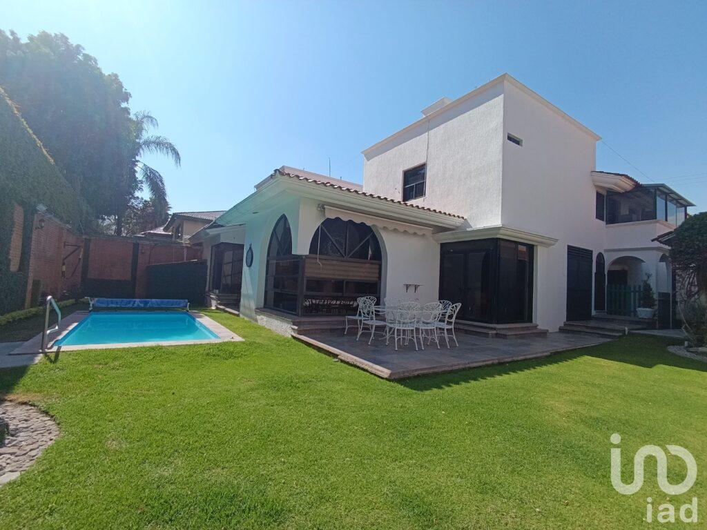 Venta de Residencia en Fraccionamiento Campestre el Paraíso