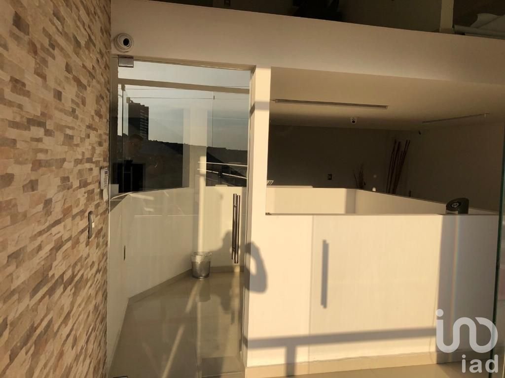 Local Comercial en Venta en Cumbres del Lago, Querétaro