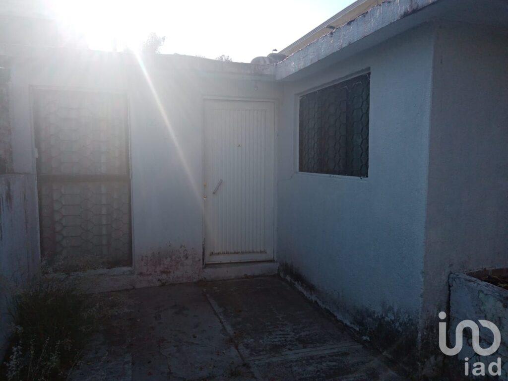 Casa en venta en celaya colonia santa anita de una planta con 3 habitaciones