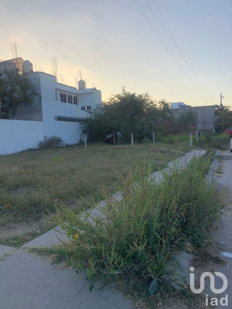 Terreno en Venta en Puerto Vallarta  poblado de  Ixtapa