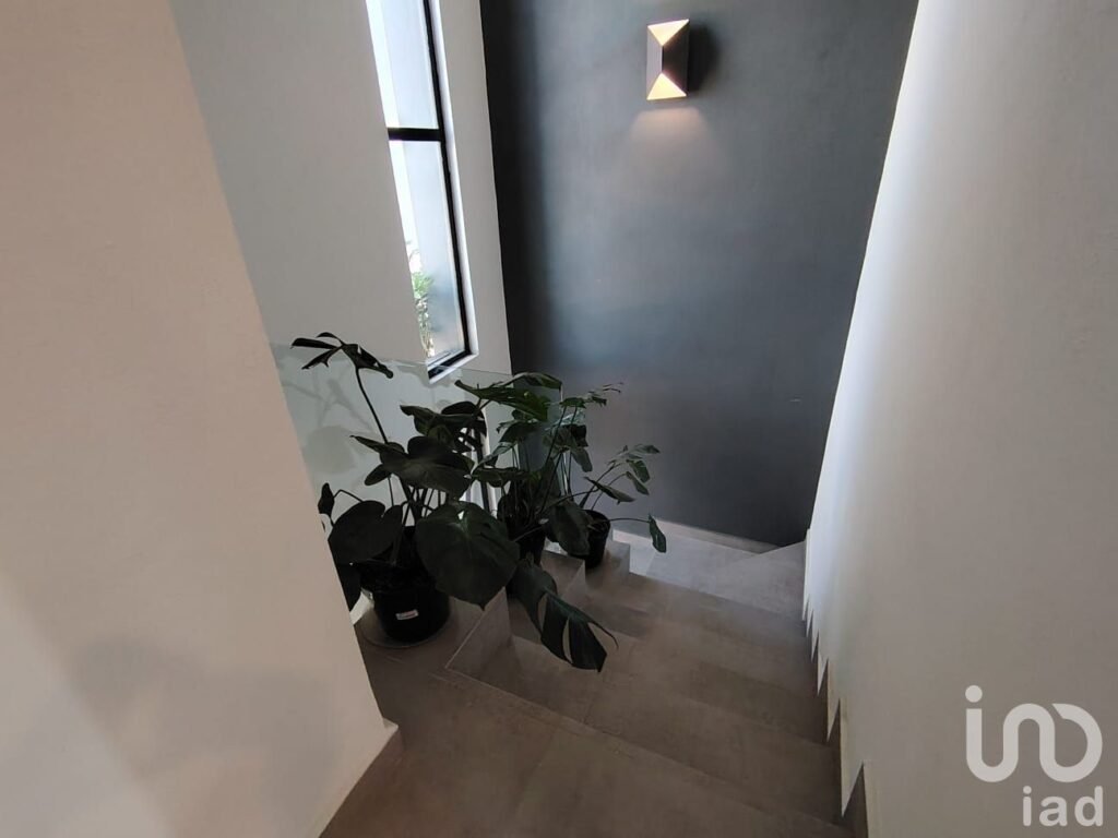 CASA EN VENTA 3 HABITACIONES EN COTO AL NORTE DE LA CIUDAD CON VISTA A  PAROTA Y VEGETACIÓN