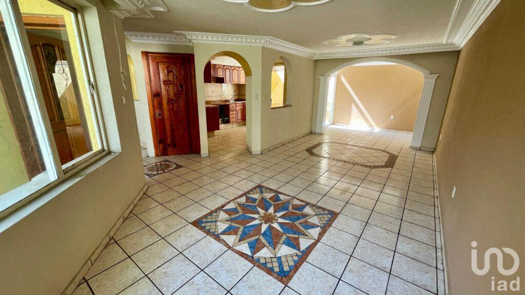 Ramón Martínez Ocaranza #60, Colonia Santa María de Guido, Morelia Michoacán.