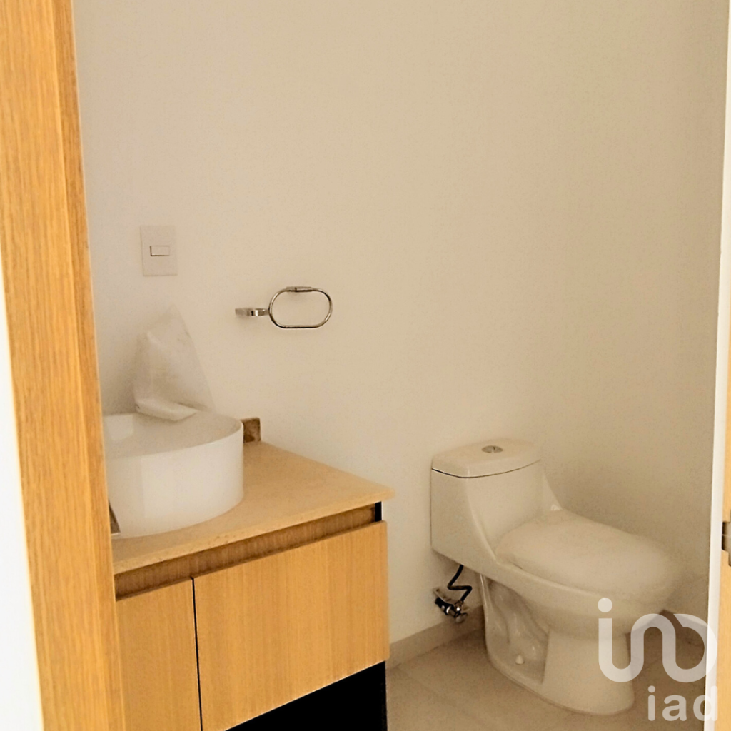 CASA EN VENTA EN LOMAS DE ANGELOPOLIS III CON ALBERCA $3,200,000