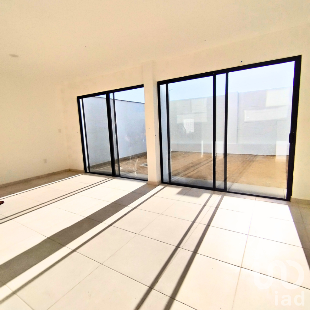 CASA EN VENTA EN LOMAS DE ANGELOPOLIS III CON ALBERCA $3,200,000