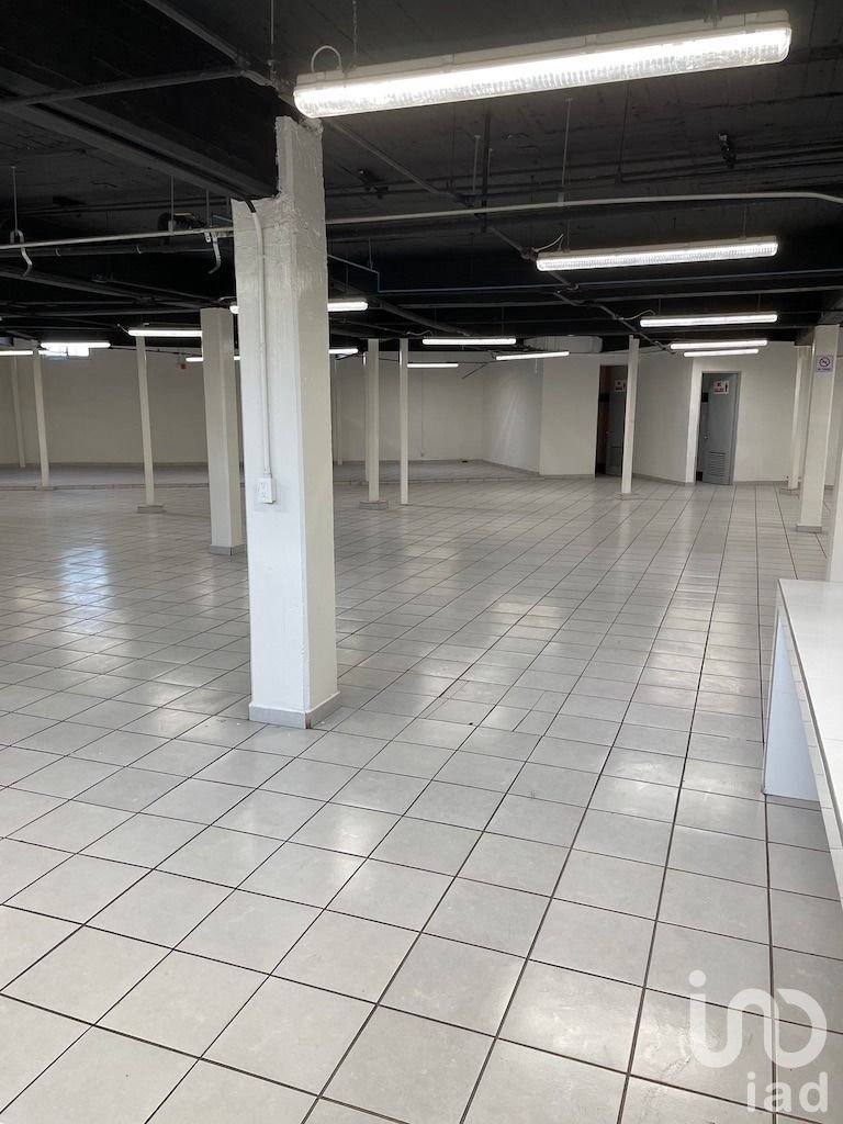 Edificio en venta en para uso comercial en Cuernavaca Morelos. ¡BAJA DE PRECIO!