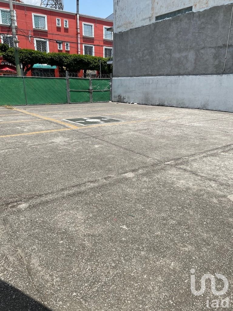 Edificio en venta en para uso comercial en Cuernavaca Morelos. ¡BAJA DE PRECIO!
