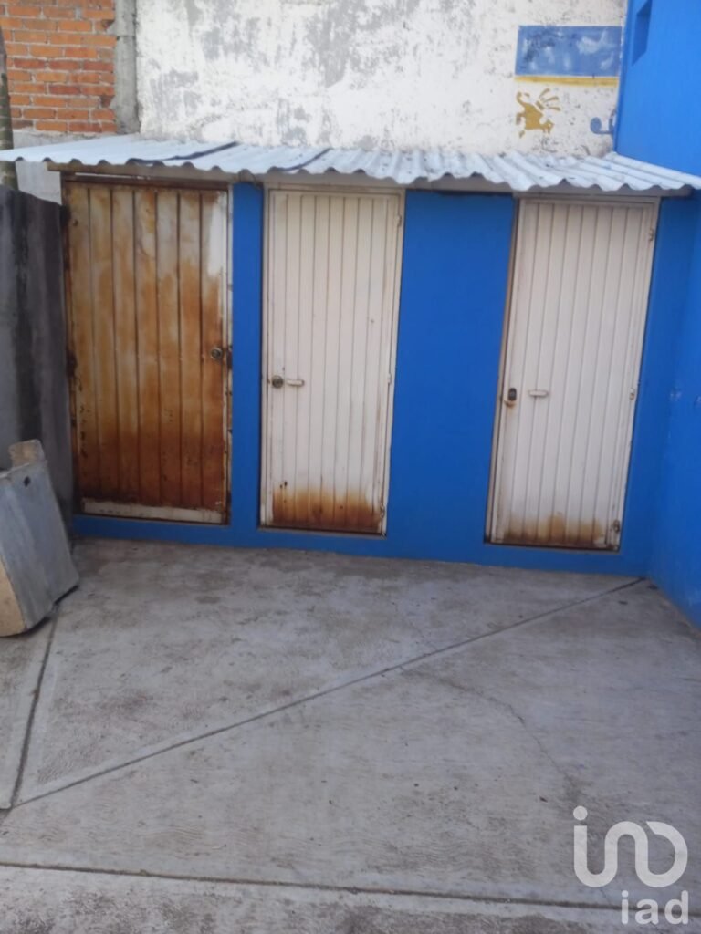 SE RENTA TERRENO EN LAS PALMAS CERCA DEL TREBOL EXCELENTE PARA SALON O RESTAURANTE