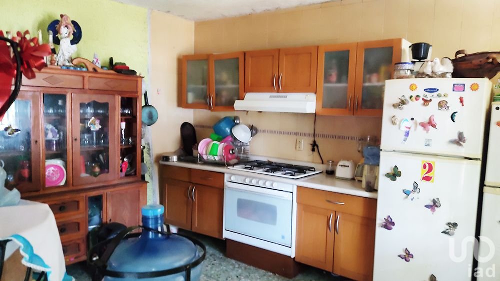 Casa en venta, amplio terreno con arboles frutales, zona centro en Puente de Ixtla Morelos.