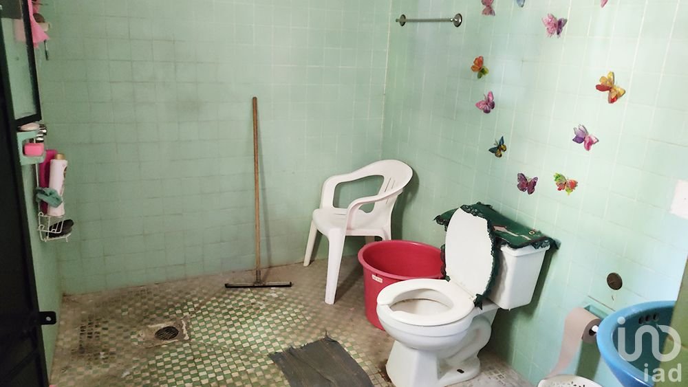 Casa en venta, amplio terreno con arboles frutales, zona centro en Puente de Ixtla Morelos.