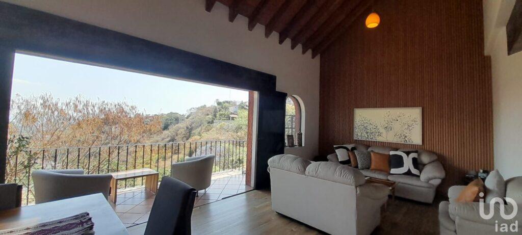 Casa dentro de fraccionamiento con vista panorámica