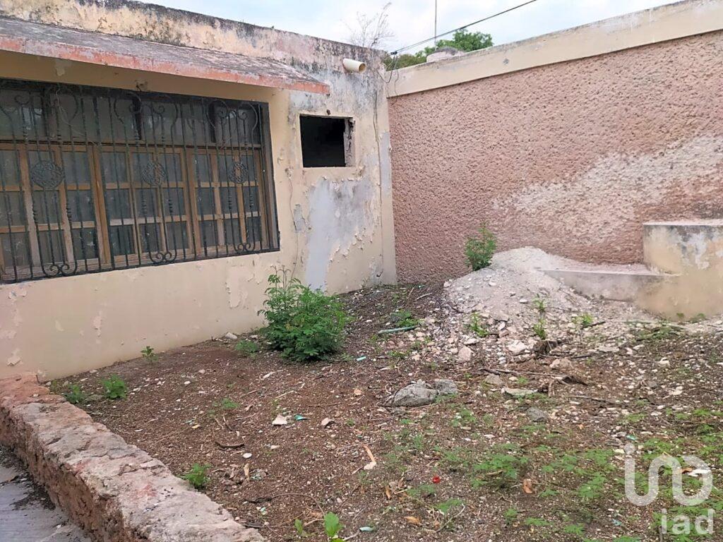 CASA EN VENTA PARA REMODELAR EN CENTRO DE MÉRIDA, YUCATÁN, ZONA SANTIAGO