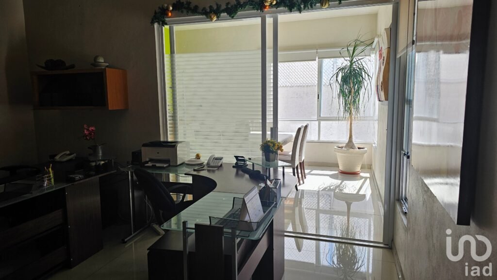 Edificio Corporativo de Vanguardia – Espacios Luminosos y Eficiencia Energética