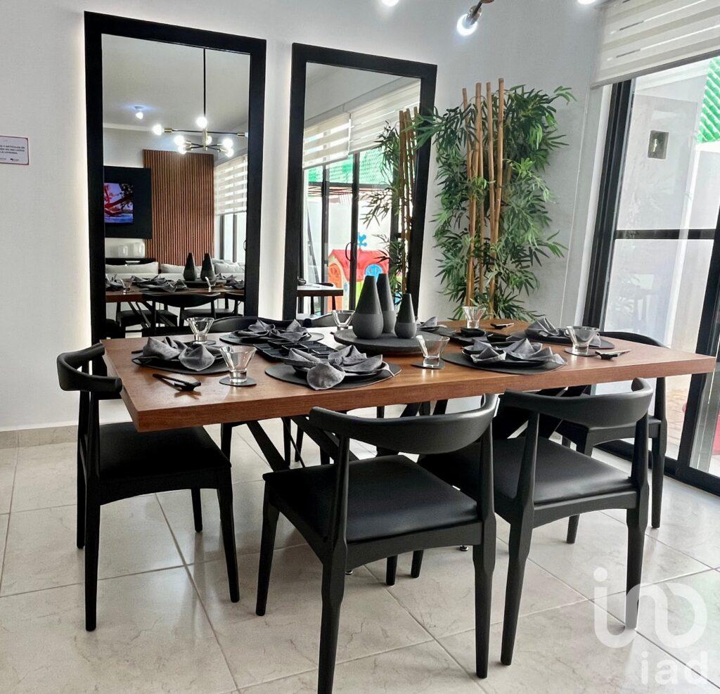 Casa de Lujo de 3 recámaras cerca de Cumbres, Cocina abierta