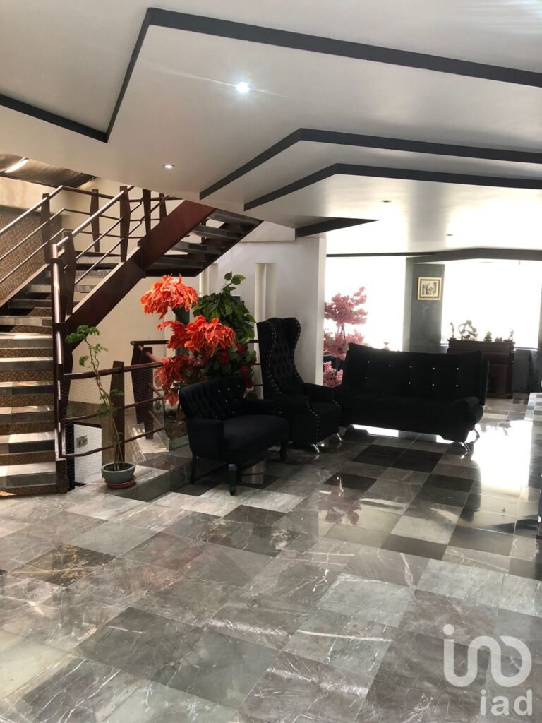 Casa en venta en Ciudad Satélite, Naucalpan