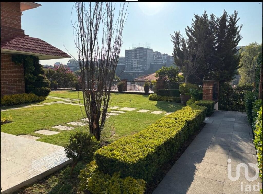 CASA EN VENTA LOMAS HIPODROMO