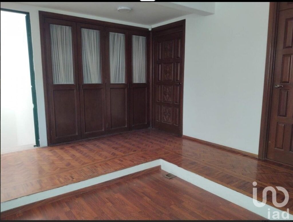 CASA EN VENTA LOMAS HIPODROMO