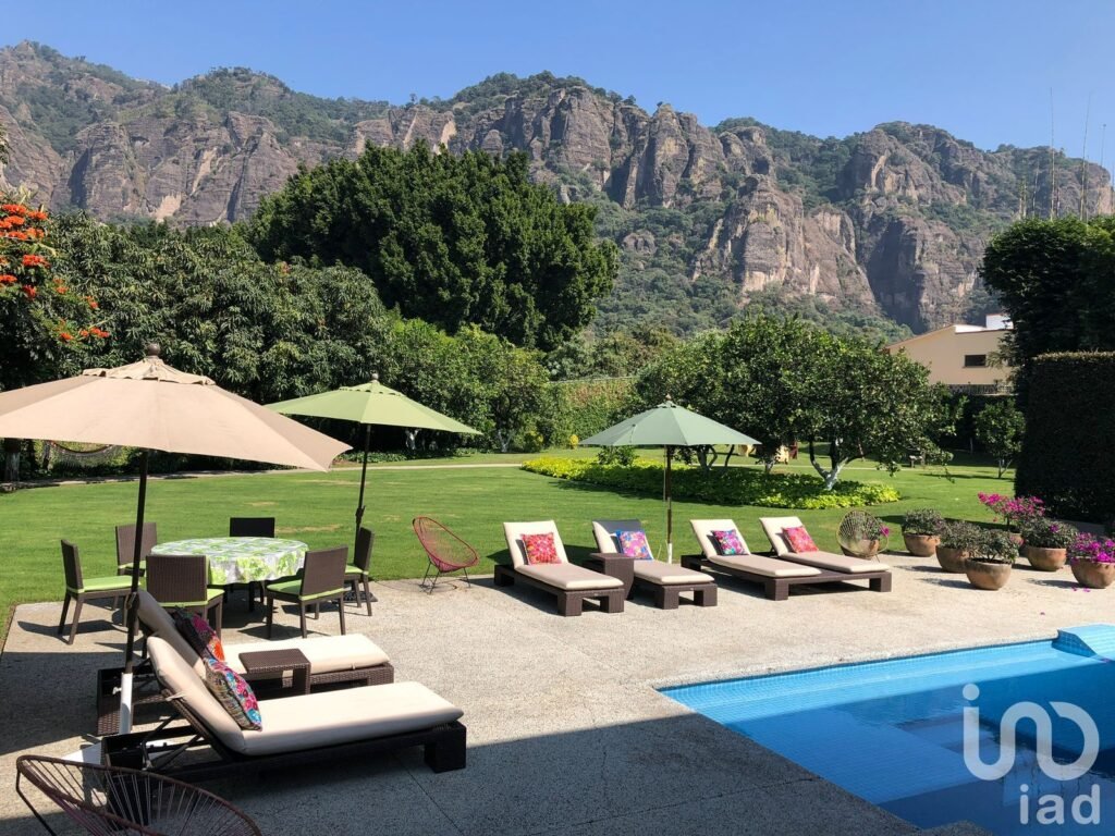 Tepoztlán, Morelos Vendo Residencia de Lujo.