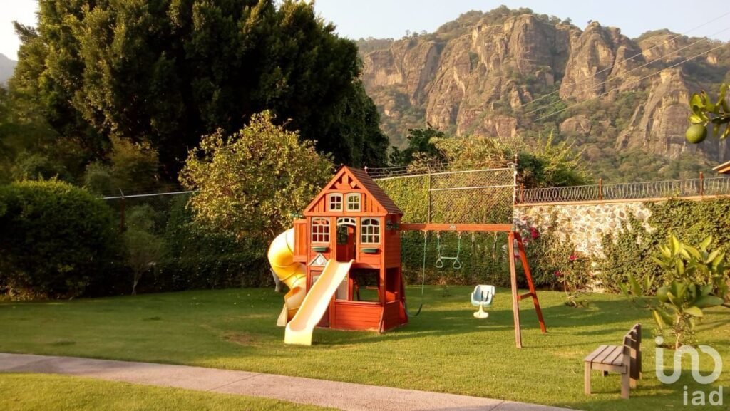 Tepoztlán, Morelos Vendo Residencia de Lujo.