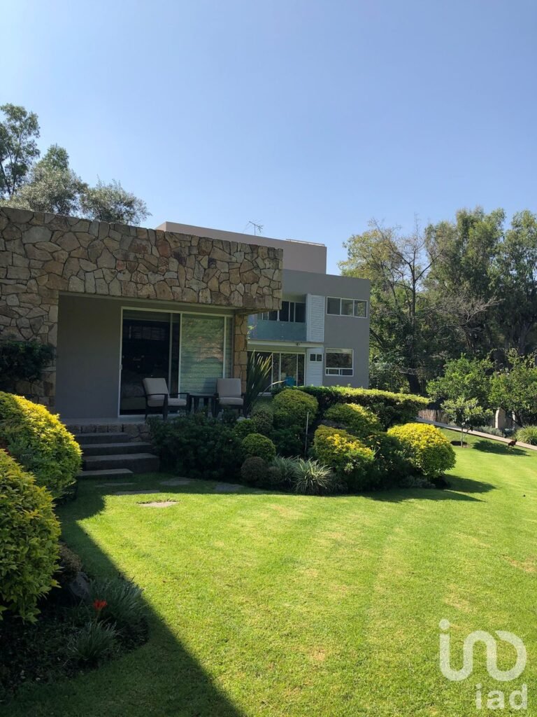 Tepoztlán, Morelos Vendo Residencia de Lujo.