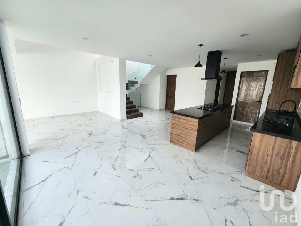 VENTA DE CASA EN PASEO DEL PARQUE TRES MARIAS MORELIA