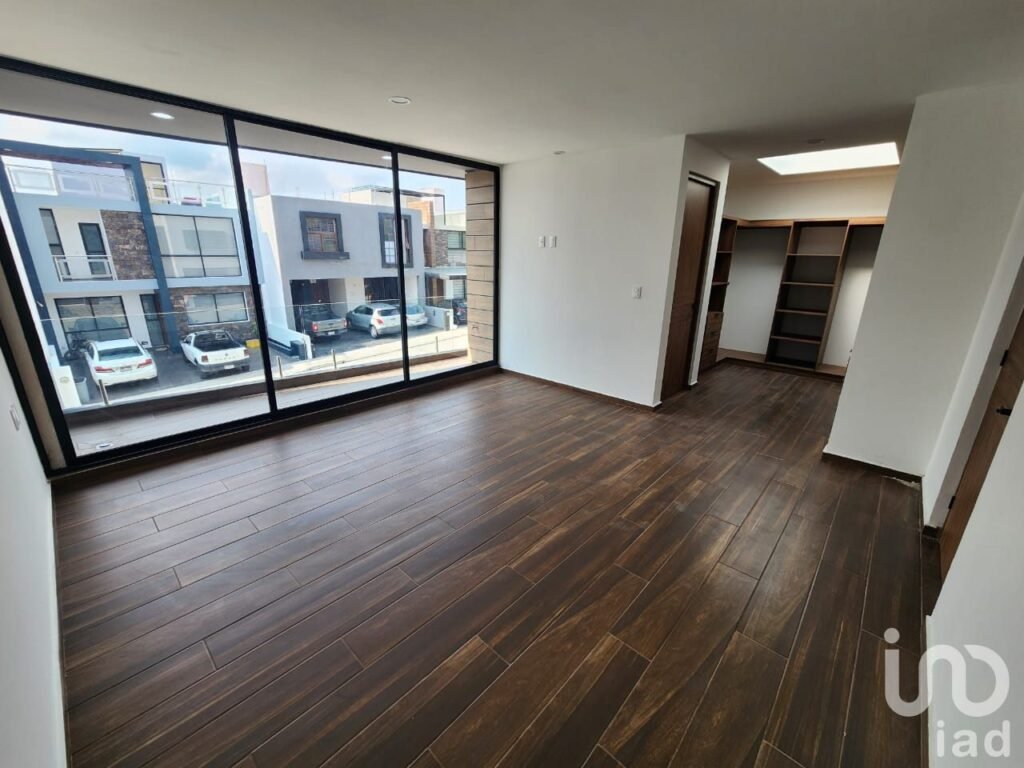 VENTA DE CASA EN PASEO DEL PARQUE TRES MARIAS MORELIA