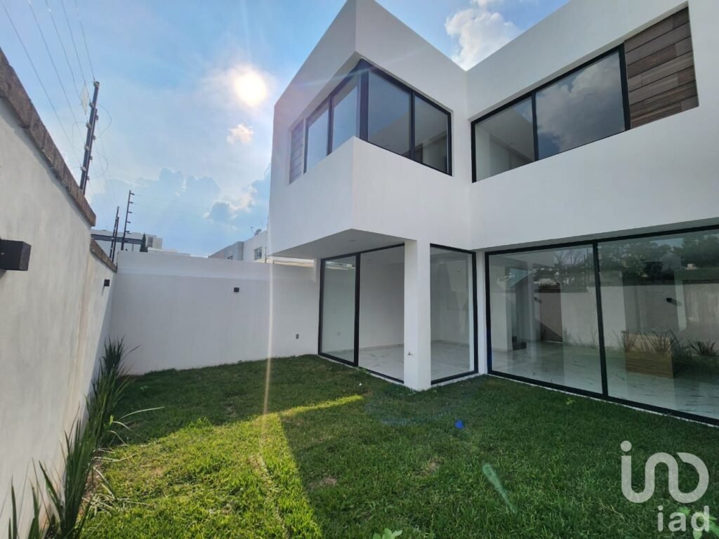 VENTA DE CASA EN PASEO DEL PARQUE TRES MARIAS MORELIA
