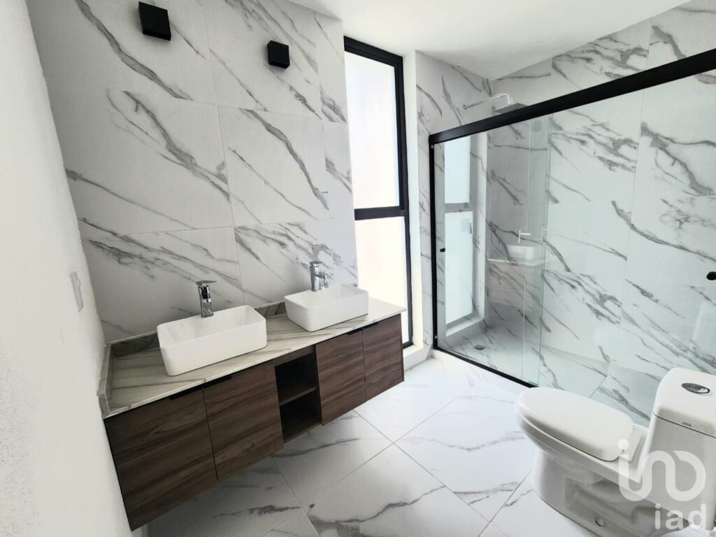 VENTA DE CASA EN PASEO DEL PARQUE TRES MARIAS MORELIA