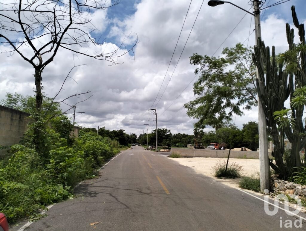 VENTA TERRENO EN MÉRIDA, ZONA CHICHÍ SUÁREZ