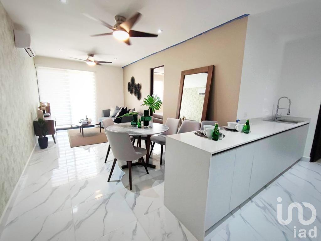 Departamento venta 2 recamaras 87 m2 en privada sobre av.  huayacan 10 minutos del aeropuerto