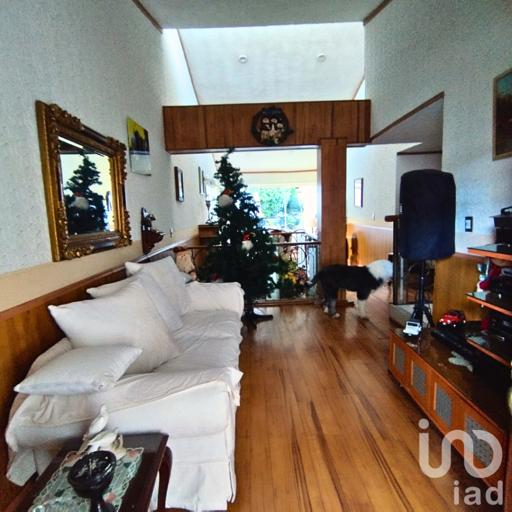 CASA EN VENTA EN ZAVALETA CON JARDIN DE 400M2 ATRAS DE CENTRO MAYOR, EXCELENTE INVERSION