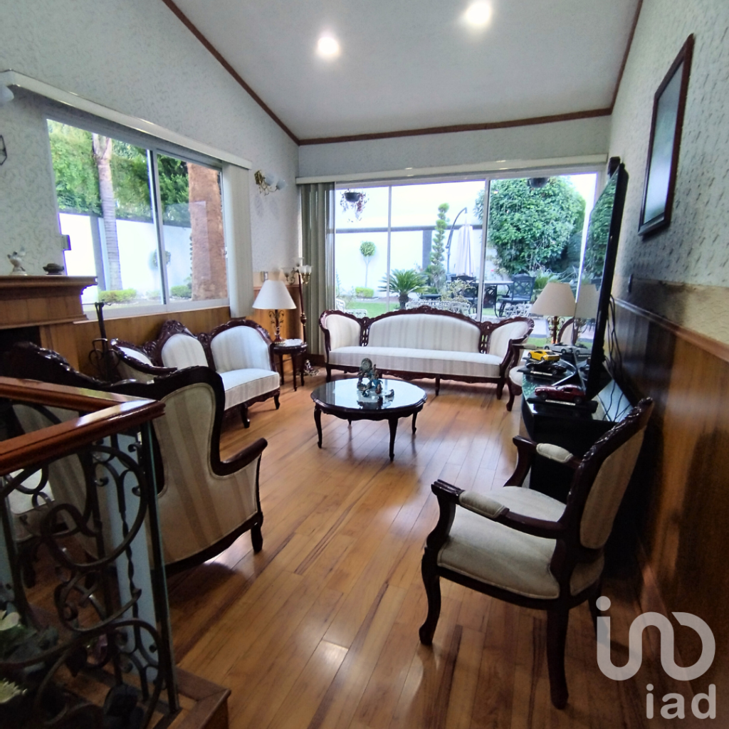 CASA EN VENTA EN ZAVALETA CON JARDIN DE 400M2 ATRAS DE CENTRO MAYOR, EXCELENTE INVERSION