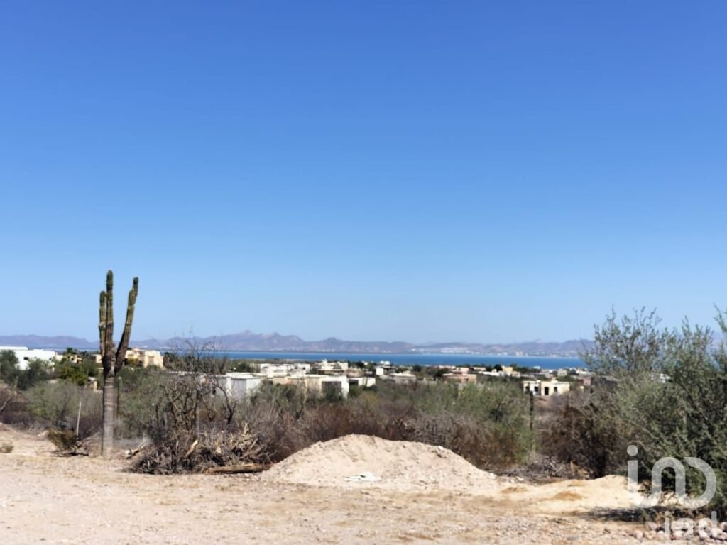 Terreno en venta en Lomas del Centenario