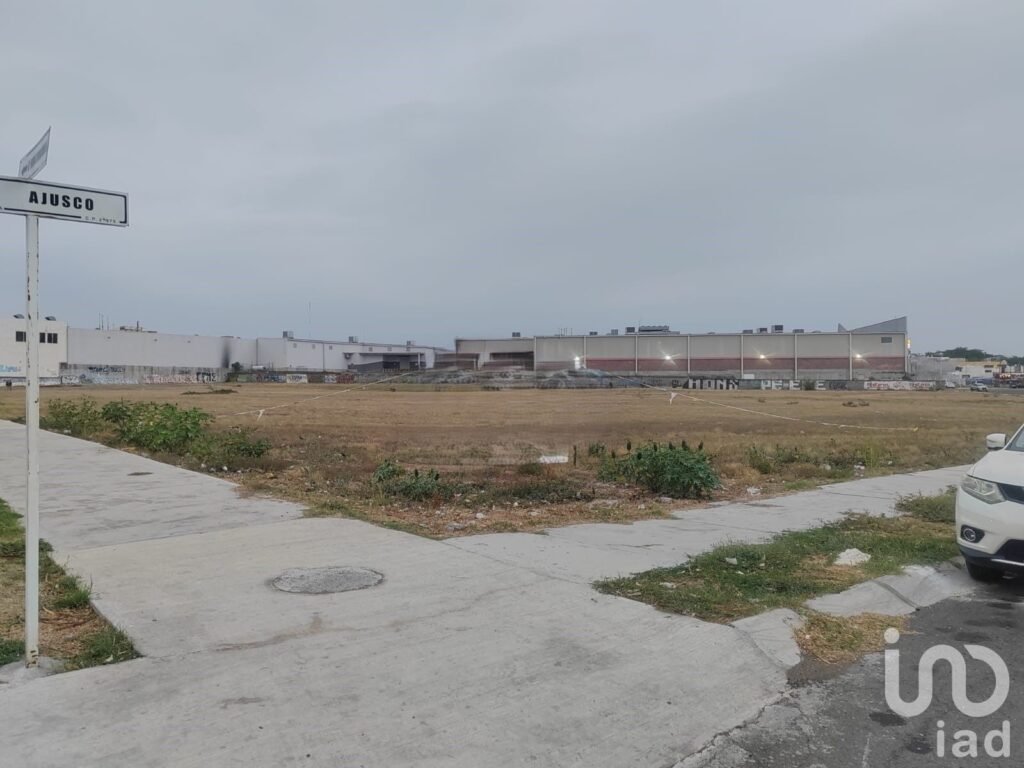 OPORTUNIDAD COMERCIAL -TERRENO EN VENTA EN ESQUINA SORIANA , VILLA DE ÁLVAREZ, COLIMA