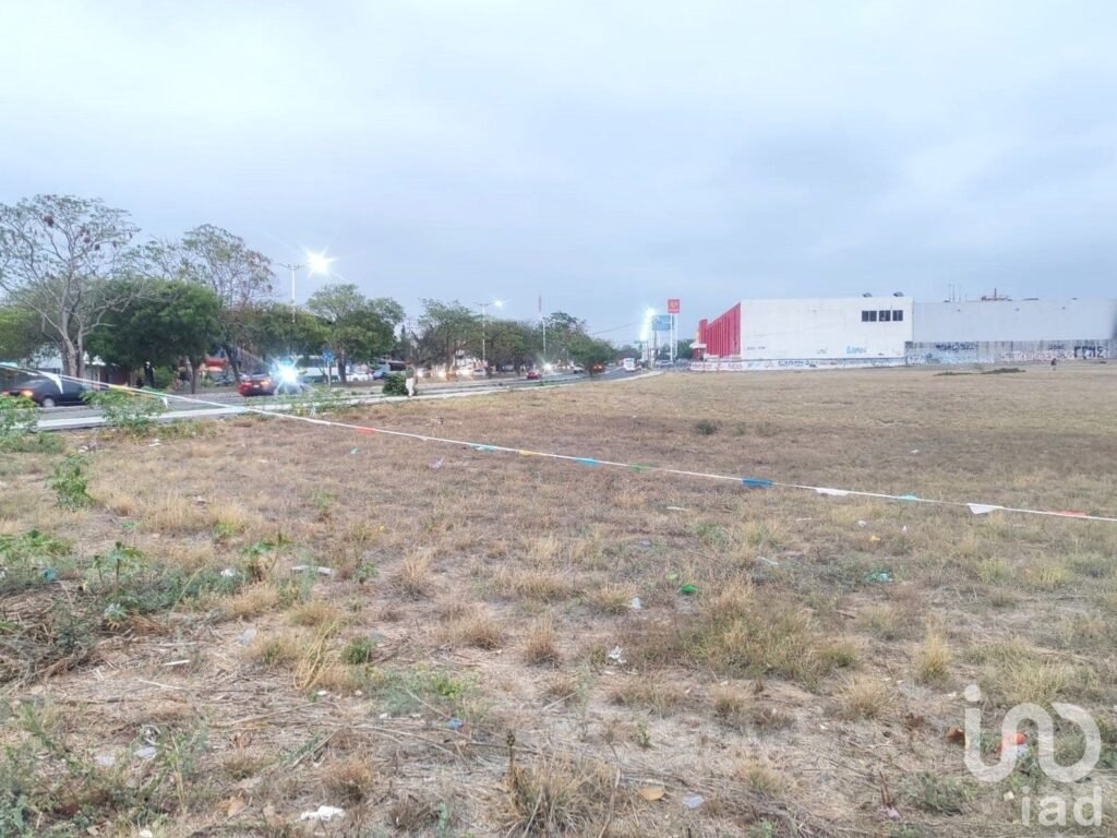 OPORTUNIDAD COMERCIAL -TERRENO EN VENTA EN ESQUINA SORIANA , VILLA DE ÁLVAREZ, COLIMA
