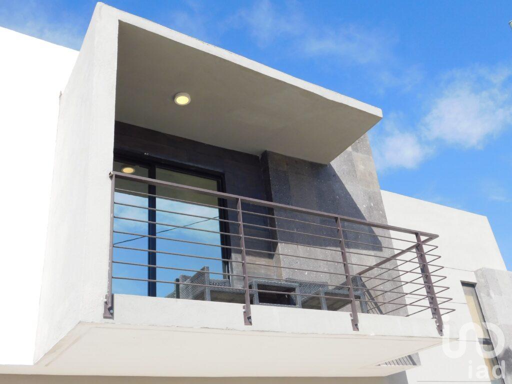 CASA EQUIPADA EN VENTA (MODELO CELTA) CERCA DE PUENTE ZARAGOZA, CD JUAREZ