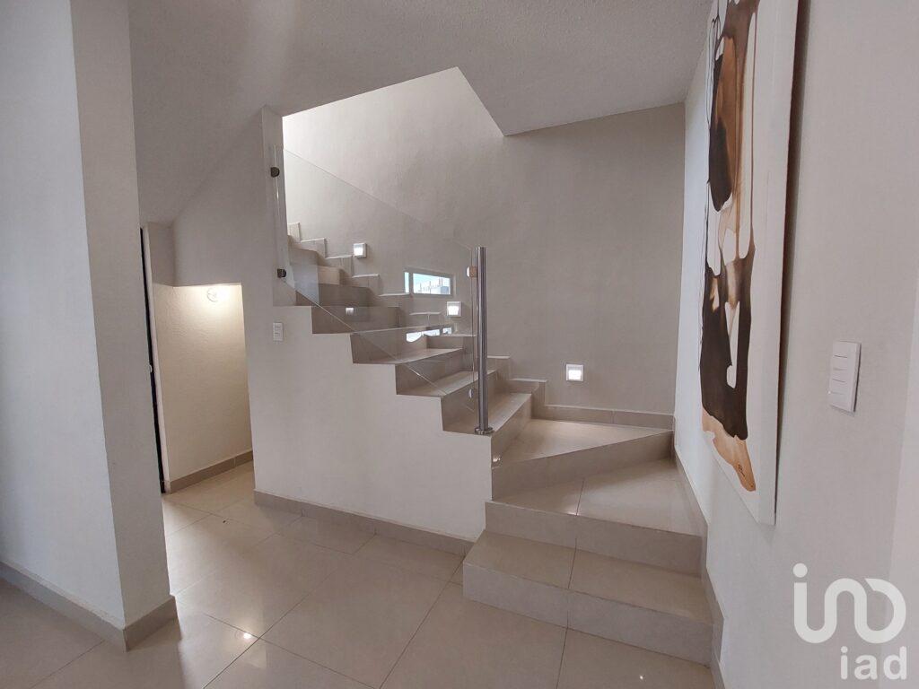 CASA EQUIPADA EN VENTA (MODELO CELTA) CERCA DE PUENTE ZARAGOZA, CD JUAREZ