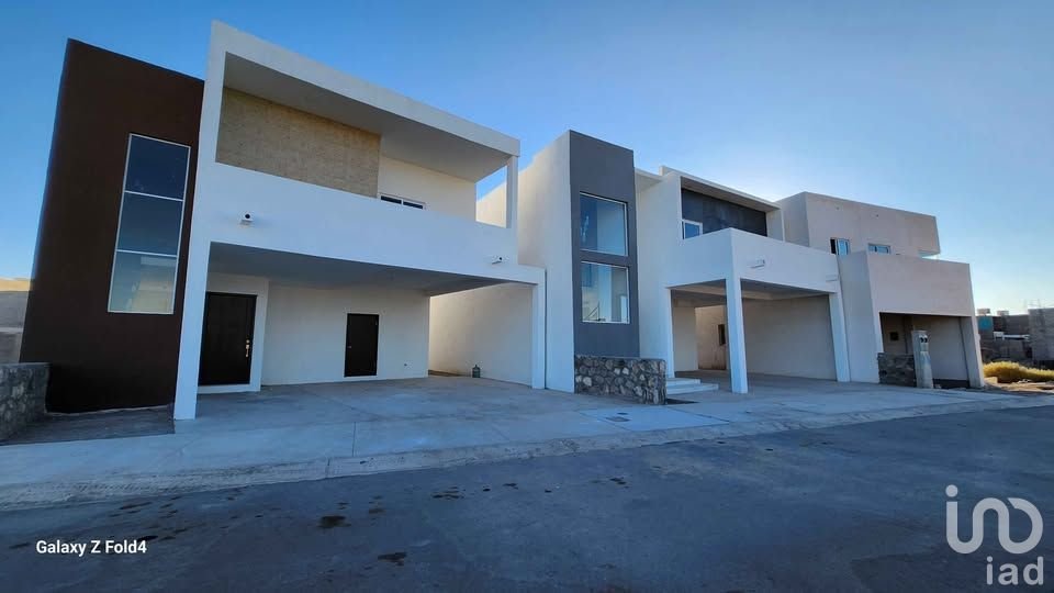 CASA EN VENTA EN RESIDENCIAL DE 27 LOTES