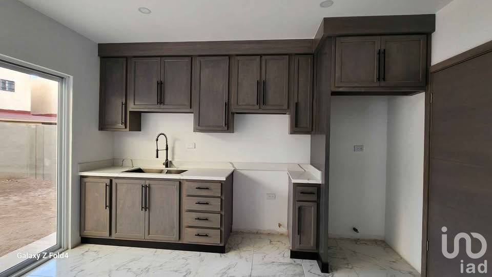 CASA EN VENTA EN RESIDENCIAL DE 27 LOTES