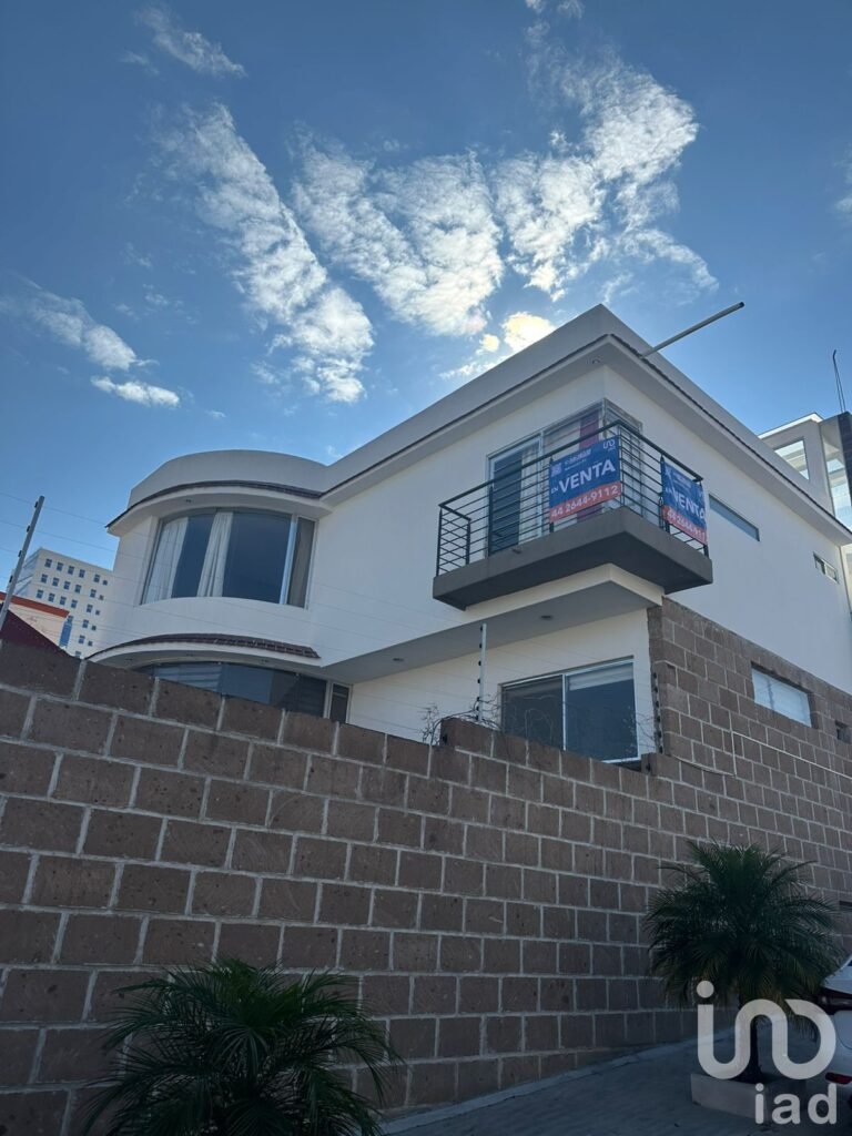 Casa en venta Colinas del Cimatario Queretaro CP 76090