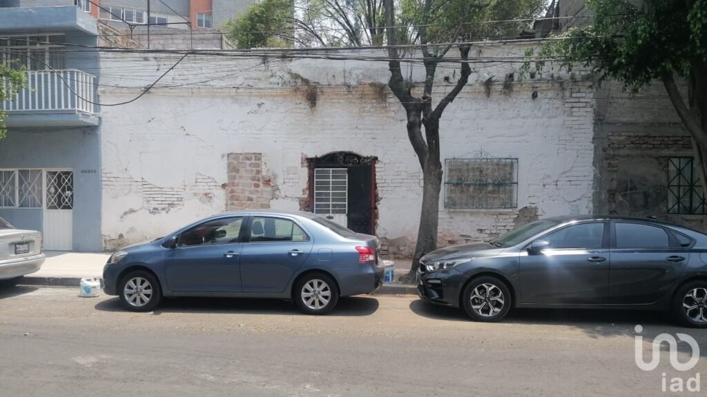 Terreno en Venta en Anáhuac con uso de suelo habitacional o comercial