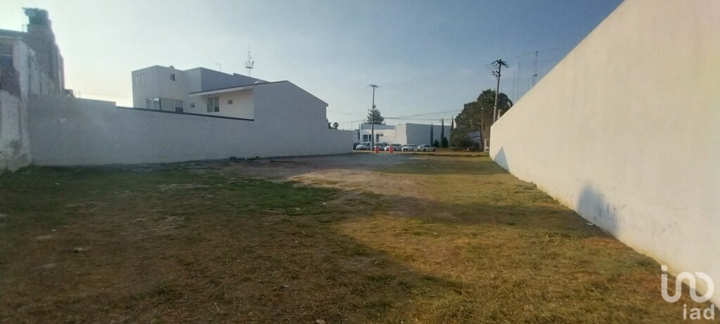 Se vende terreno en Fraccionamiento Club club de Golf, Pachuca, Hidalgo