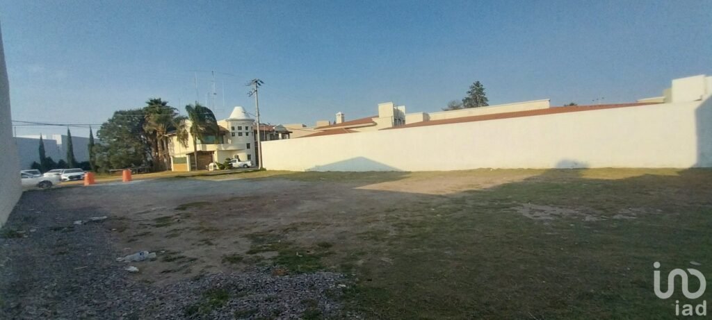 Se vende terreno en Fraccionamiento Club club de Golf, Pachuca, Hidalgo